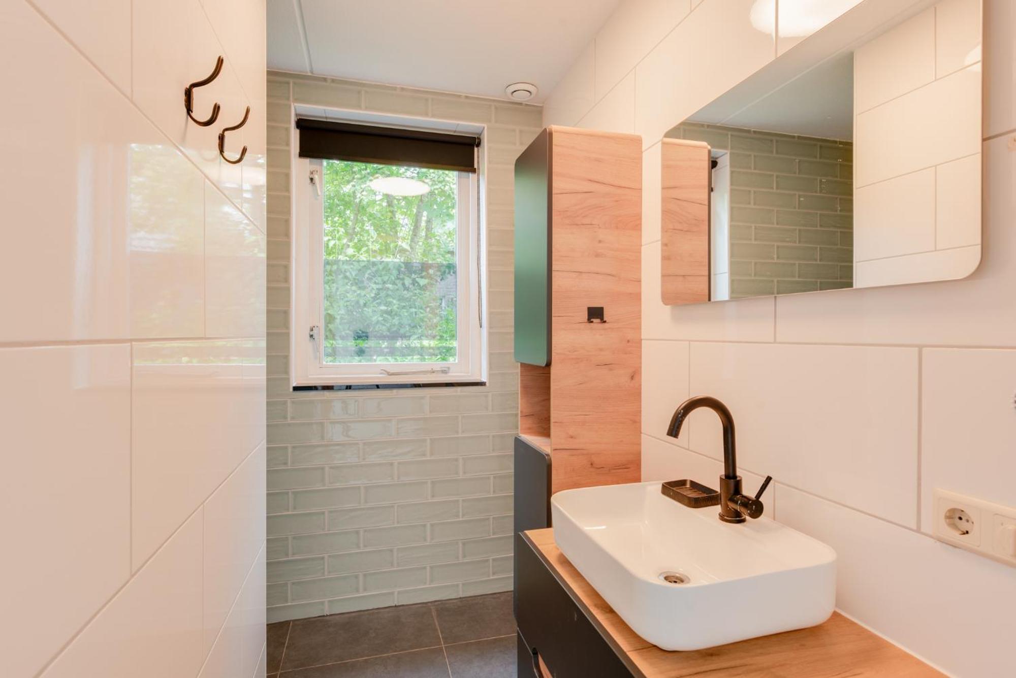 Het Huys Ewijk Mooi Luxe En Een Laadpaal Εξωτερικό φωτογραφία