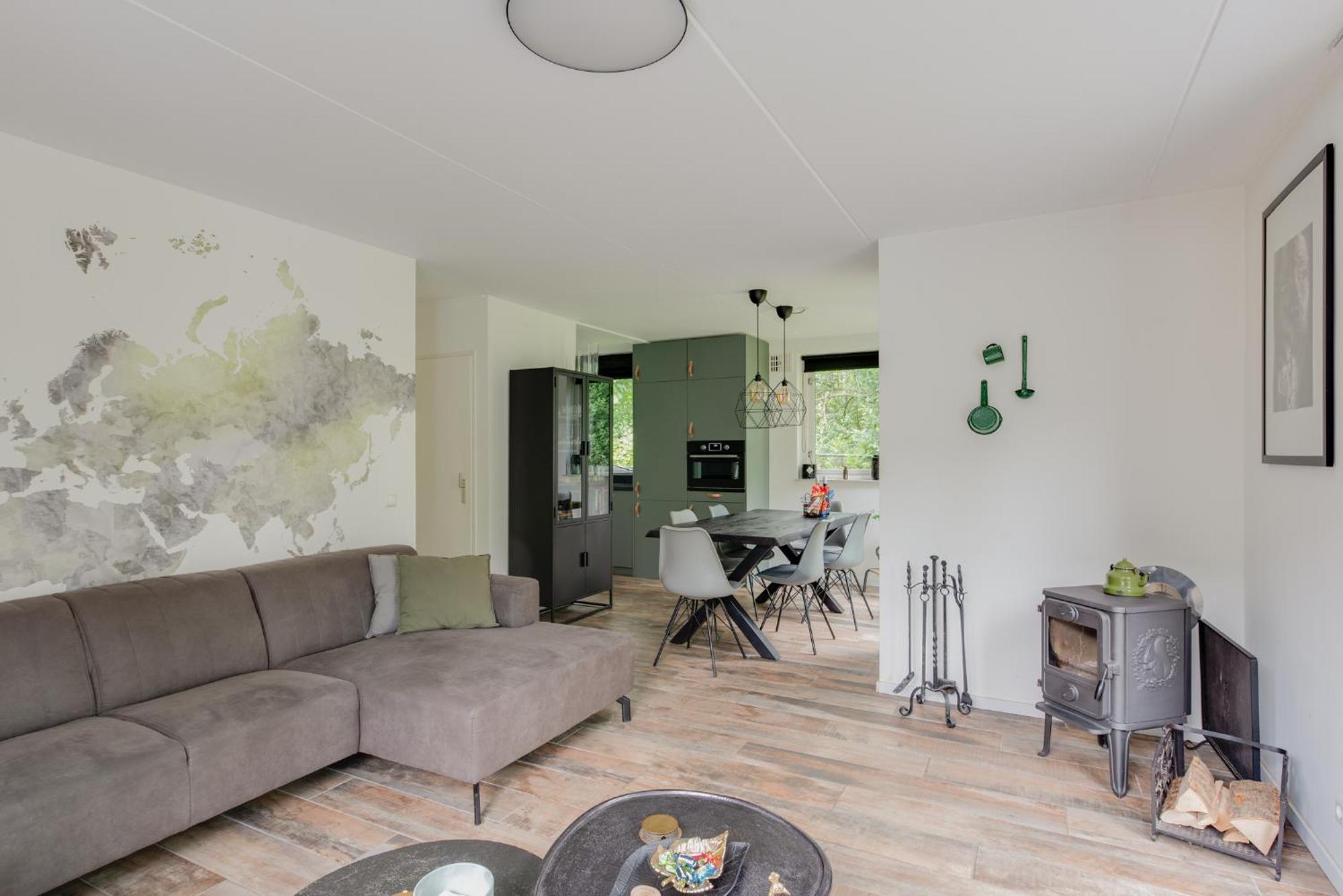 Het Huys Ewijk Mooi Luxe En Een Laadpaal Εξωτερικό φωτογραφία